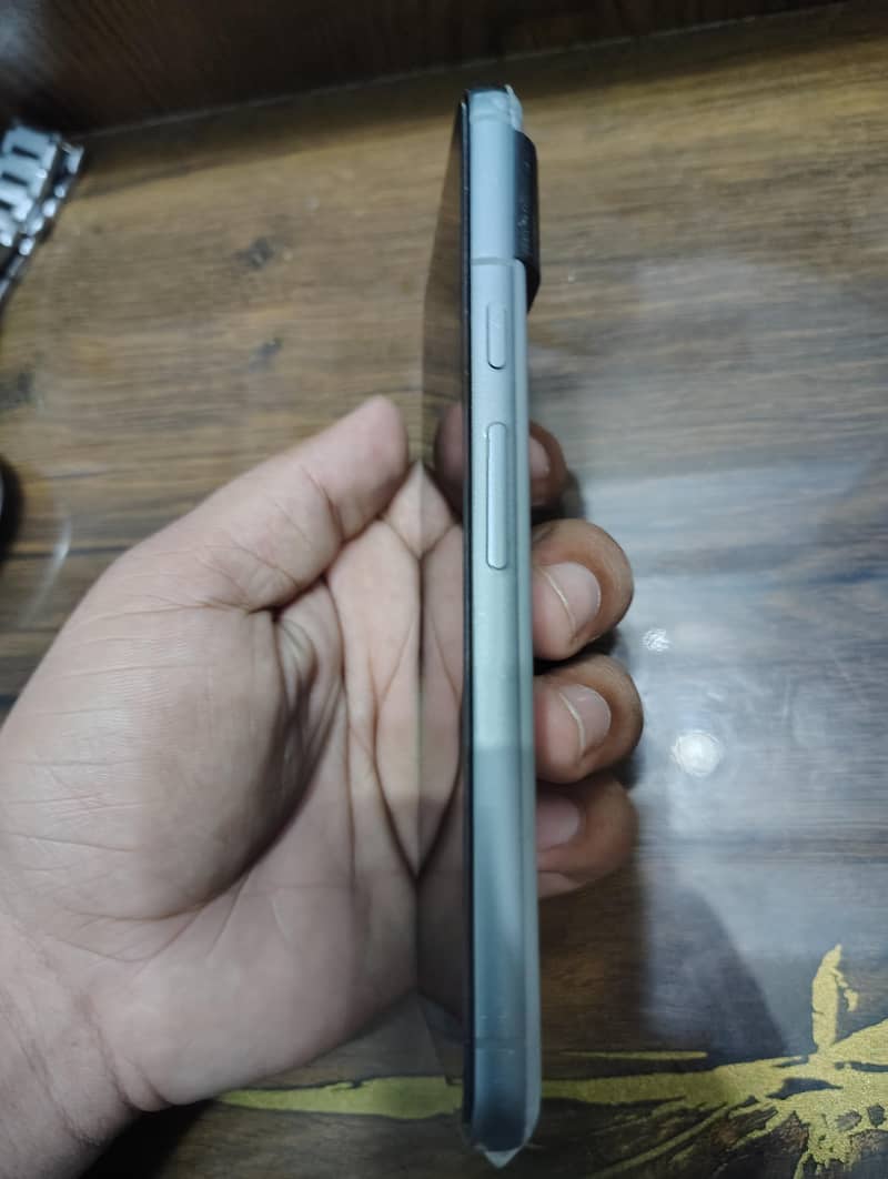 Google Pixel 8 3