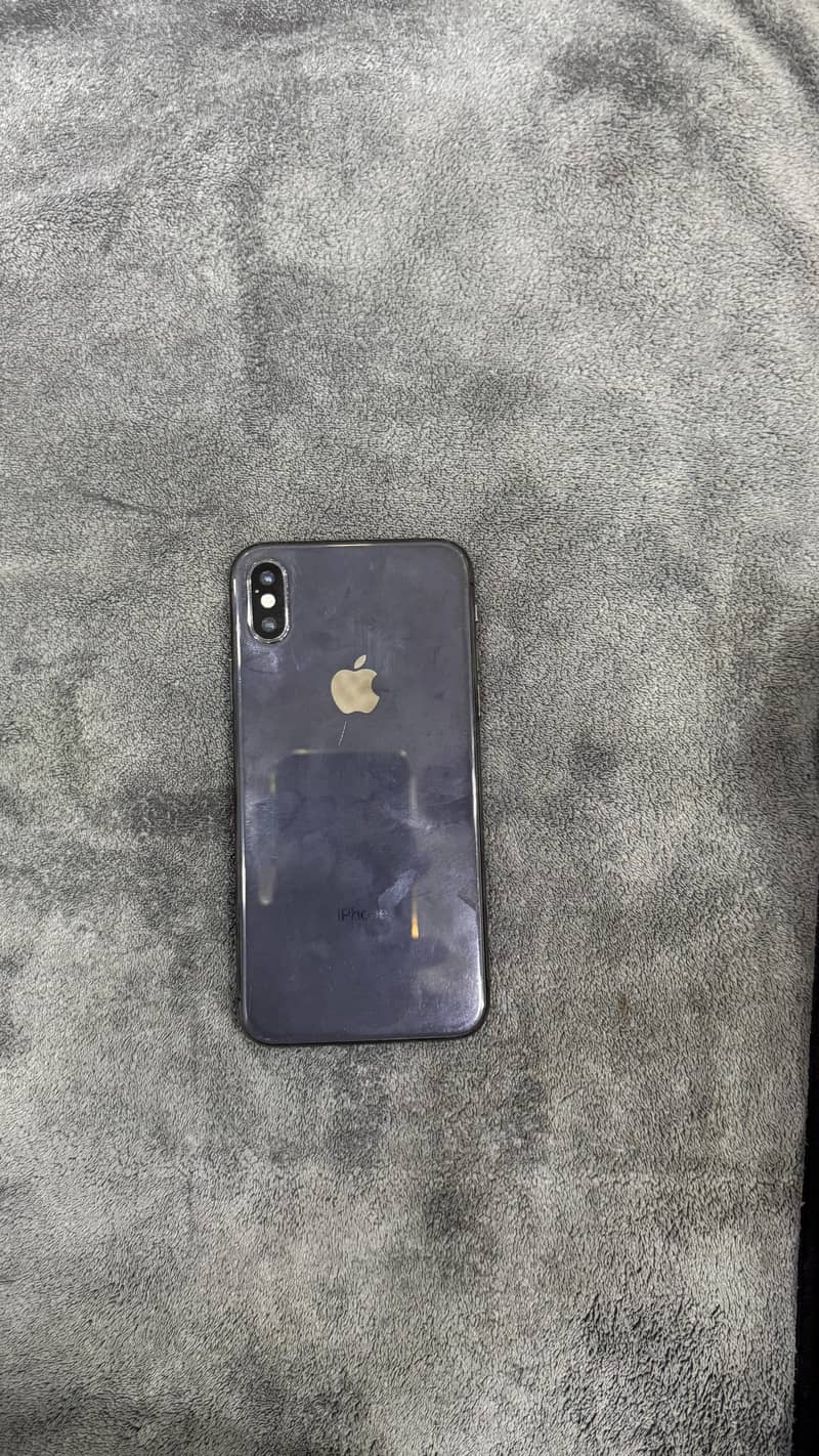 Apple iPhone X 4