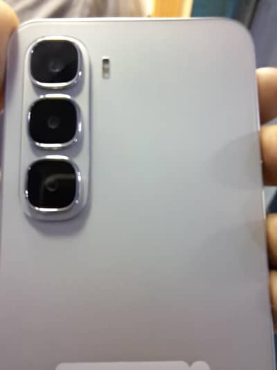 Infinix hot 60i 8/256