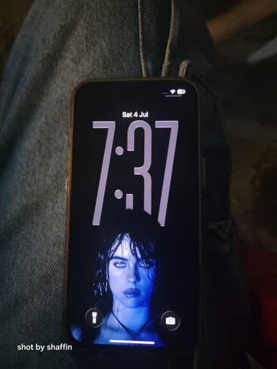 Apple iPhone 13
