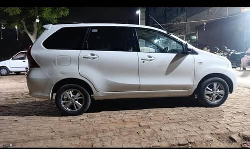 Toyota Avanza 2012