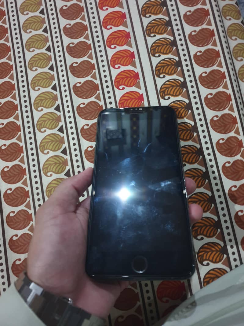Apple iPhone 7 Plus 2