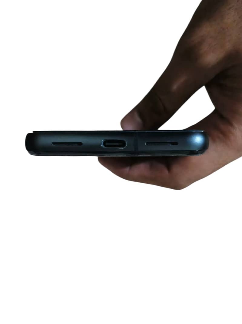 Google Pixel 8 2