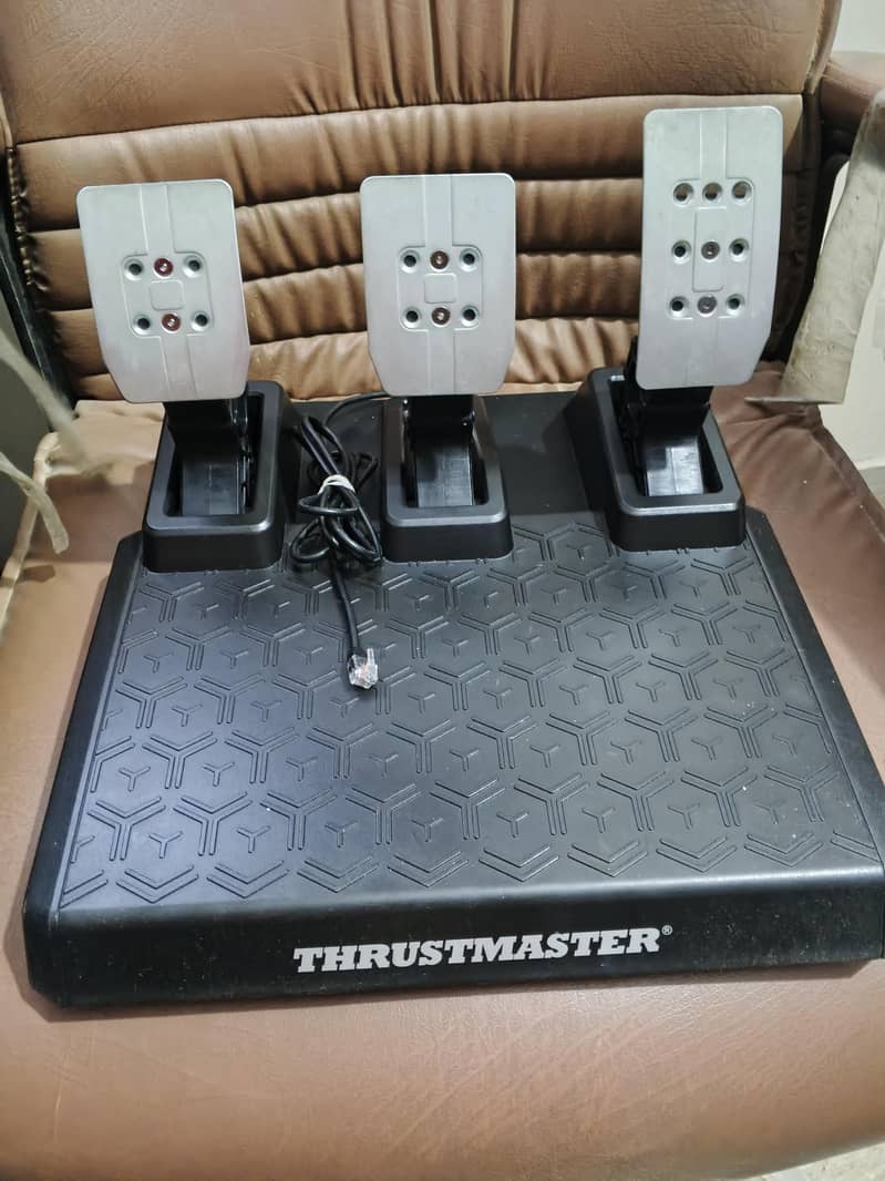 Thrustmaster T248-x 4