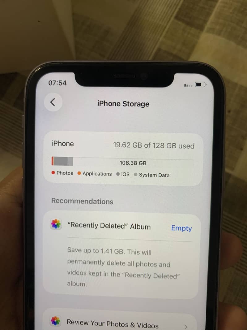 Apple iPhone 11 8