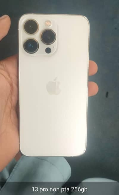 Apple iPhone 13 Pro