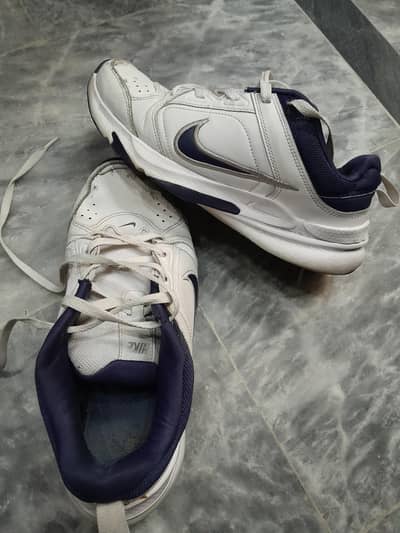NIKE DEFY ALL DAY