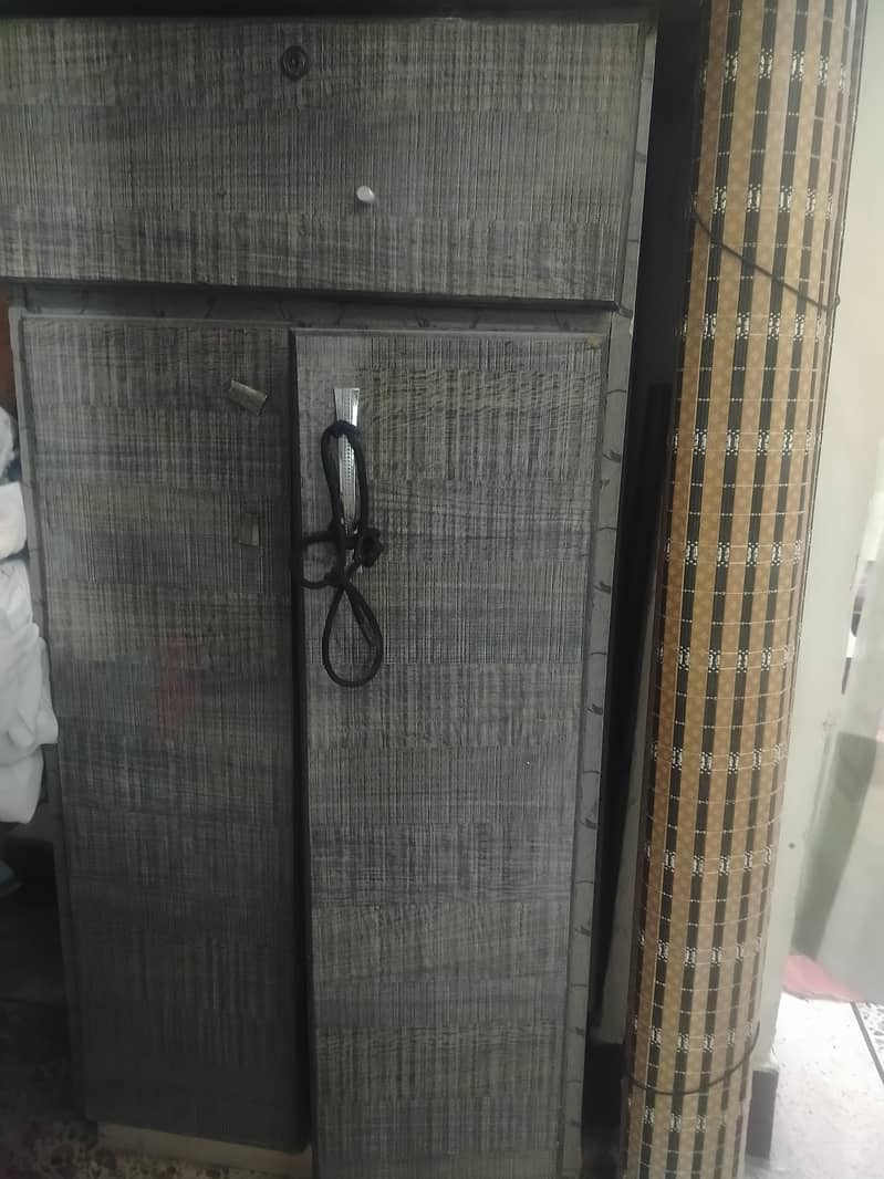 mini wardrobe 2