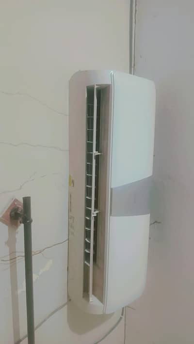 like brand new. . 2 season used only