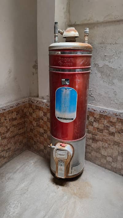Crown Storage Gas Geyser
