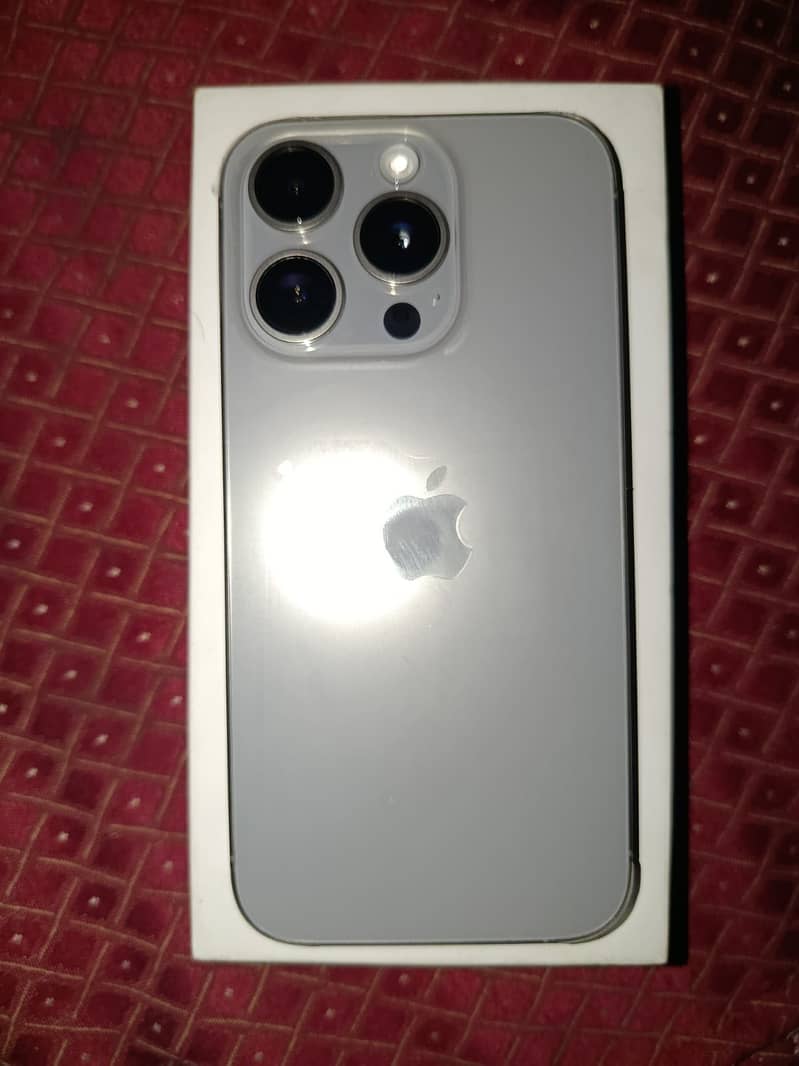 Apple iPhone 15 Pro 1