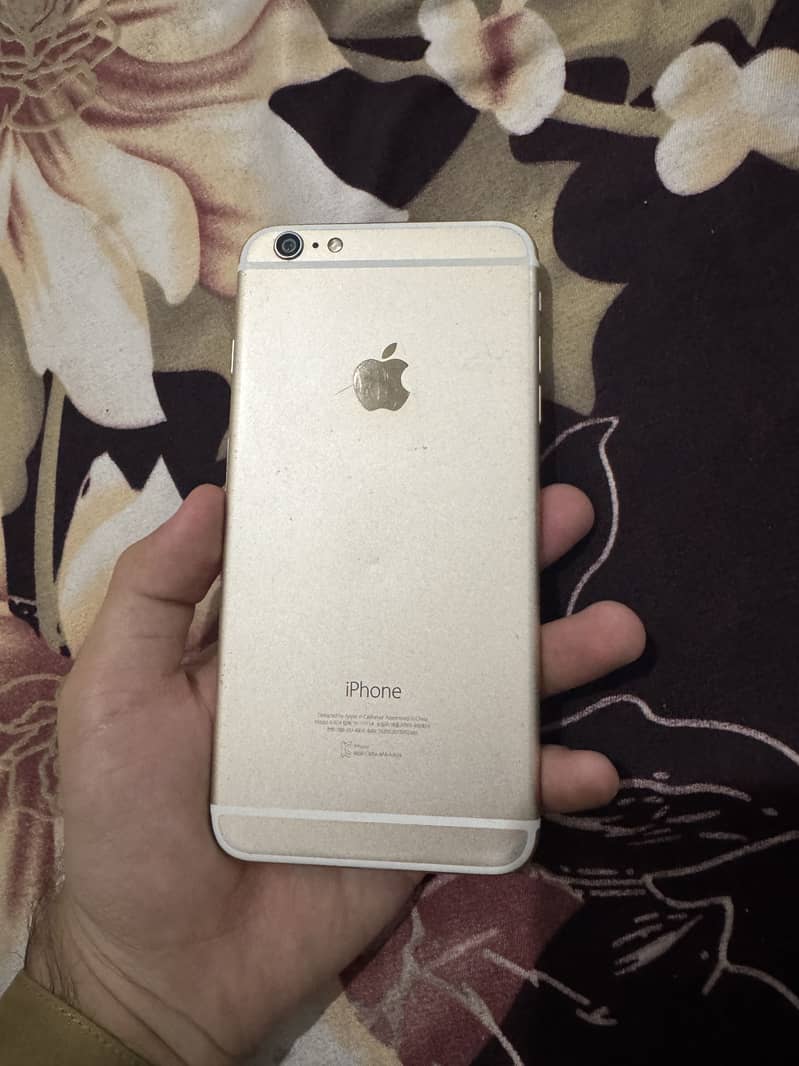 Apple iPhone 6S Plus 4