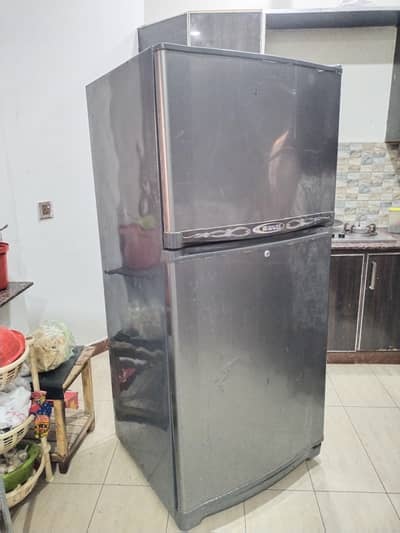 Max Size Refrigerator with Freezer Above