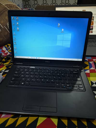 Dell Laptop i5 5th Gen 1tb HHD