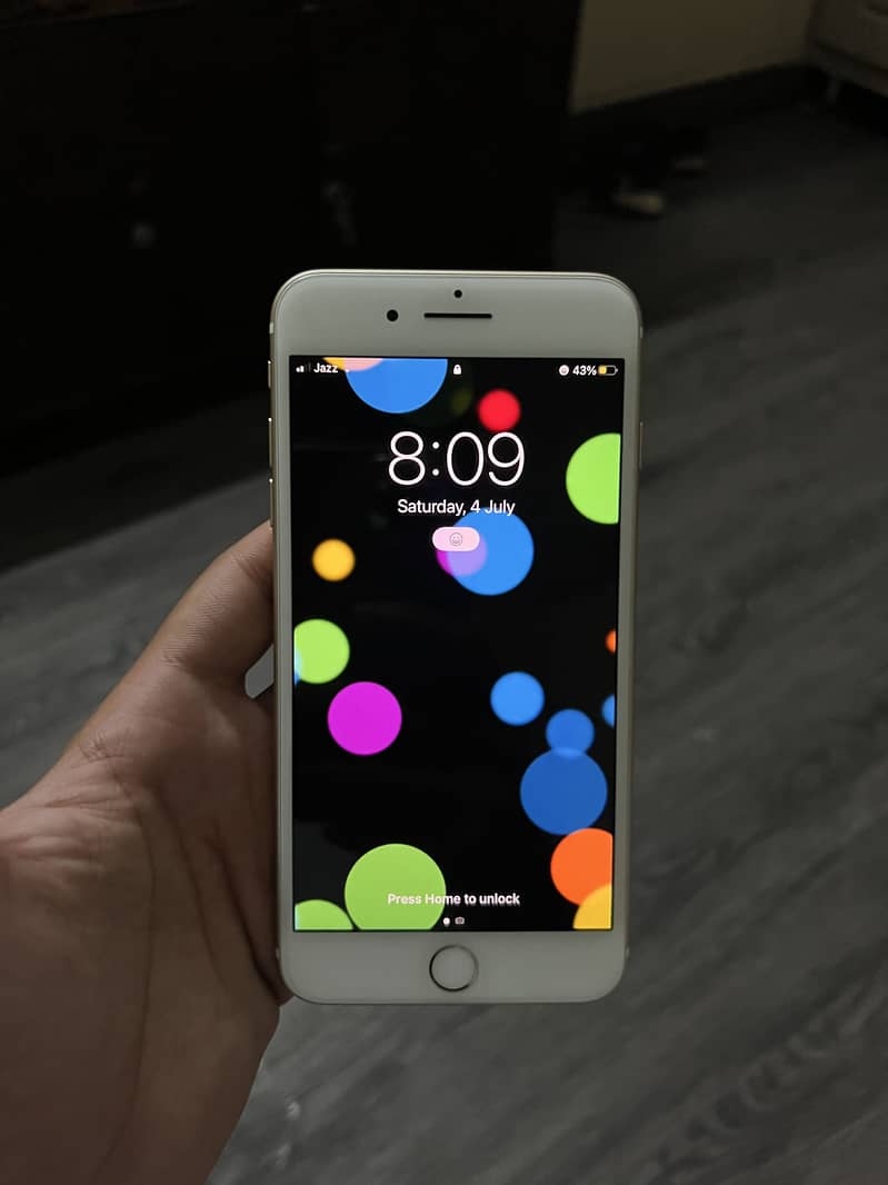 Apple iPhone 7 Plus 1
