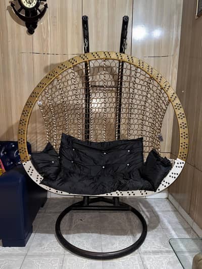 Luxury Double Hanging Egg Swing Chair – Excellent Condition