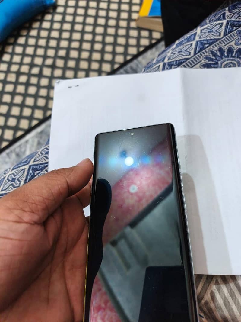 Tecno CAMON 40 Pro 1