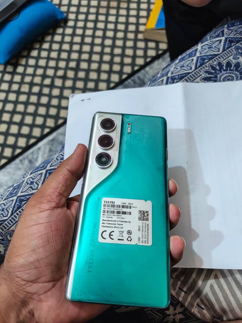 Tecno CAMON 40 Pro 2