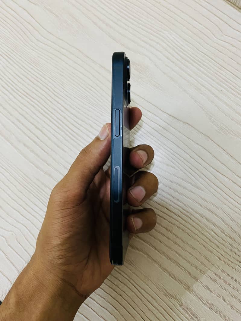 Apple iPhone 14 0
