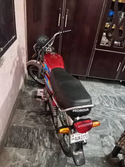 bike par koi Kam nhi hy