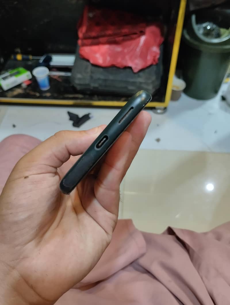 Google Pixel 5a 3
