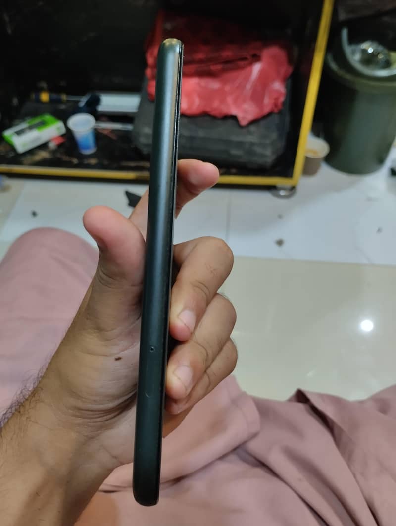 Google Pixel 5a 4