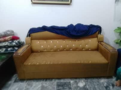 5 seater 10/10 condition like new