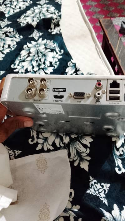 Hikivision dvr 4canel