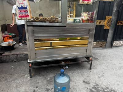burger shawarma counter