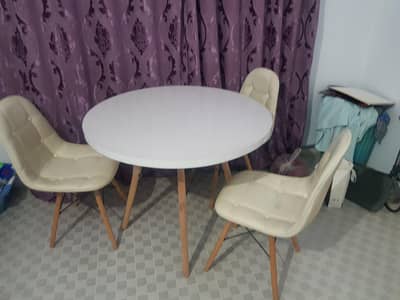 Small Dining table with 3 Chairs