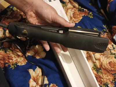 kemei-km332 hair crimper