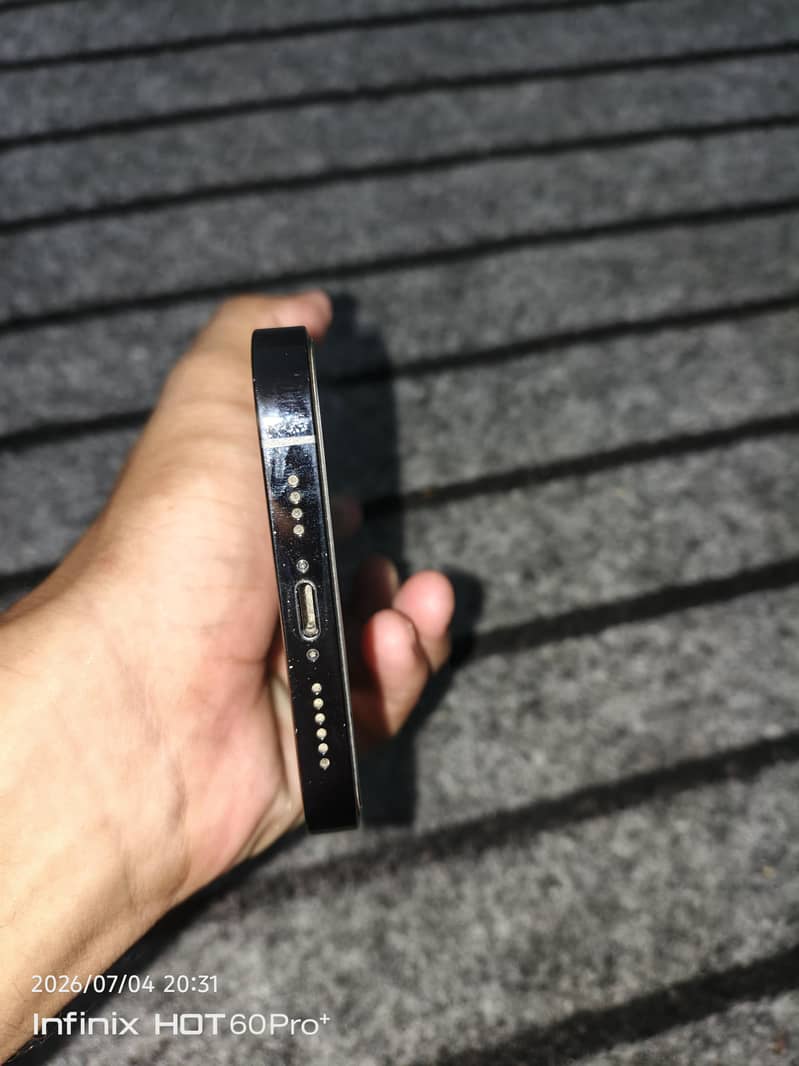 Iphone 14pro max 3