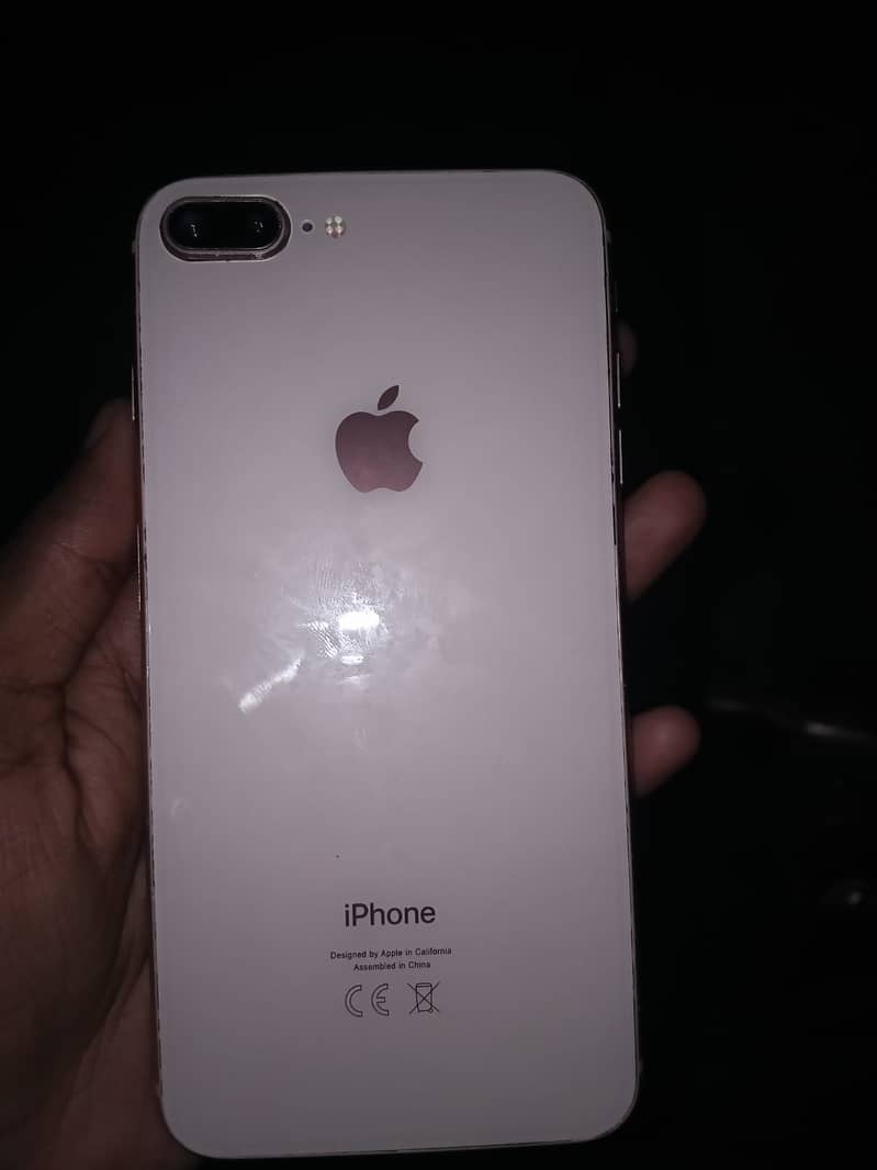 Apple iPhone 8 Plus 6