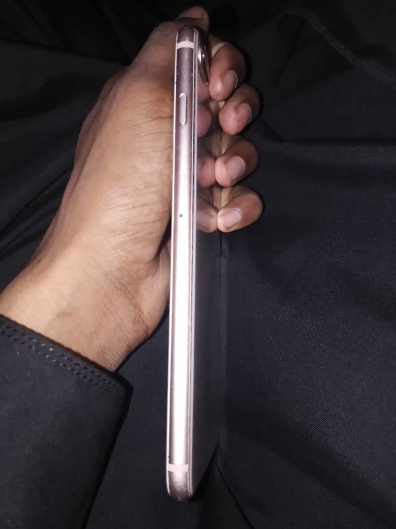 Apple iPhone 8 Plus 7