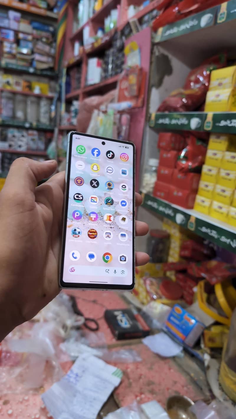 Google Pixel 7 6