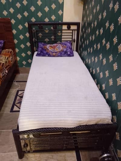 single bed with meters sapreng wala