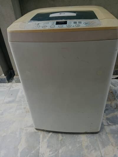 LG automatic washing and drying machine
