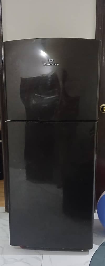 Dawlance refrigerator best for 6 to 7 family members.