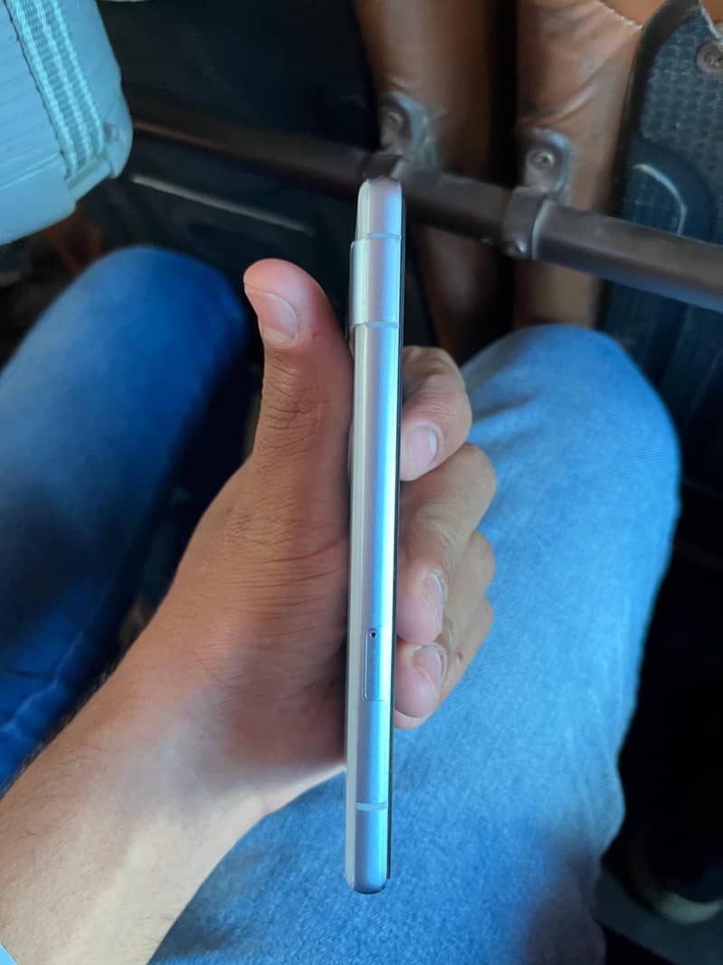 Google Pixel 7a 1