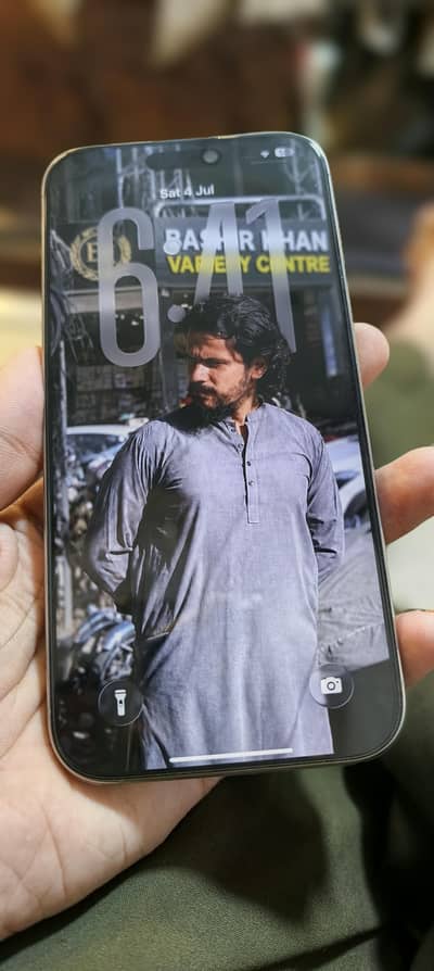 Apple iPhone 16 Pro Max - Natural Titanium - Factory Unlock - 256 GB