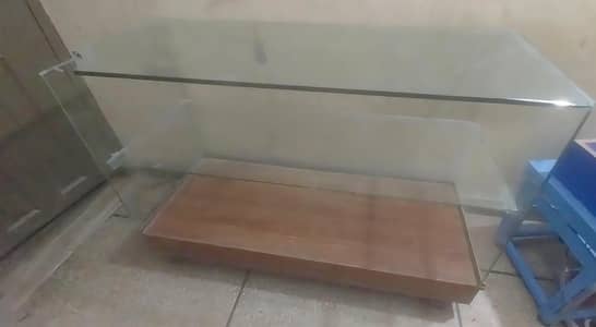 GLASS TABLE FOR SHOP