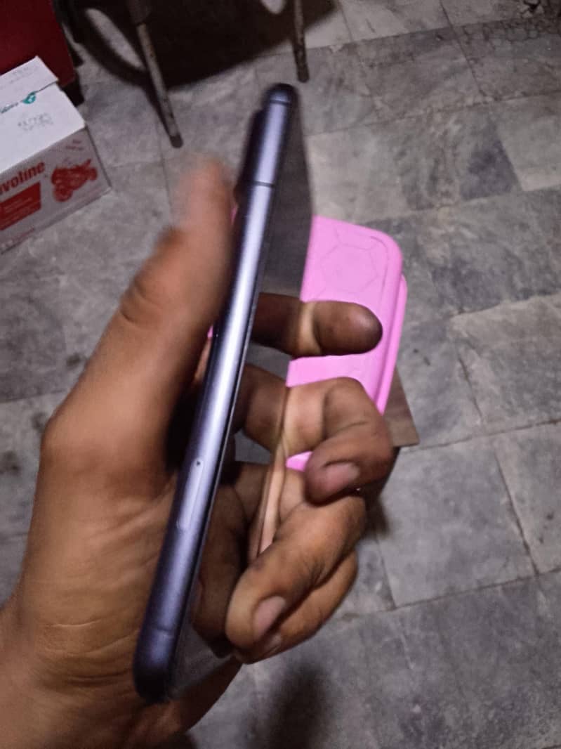 Google Pixel 8 2
