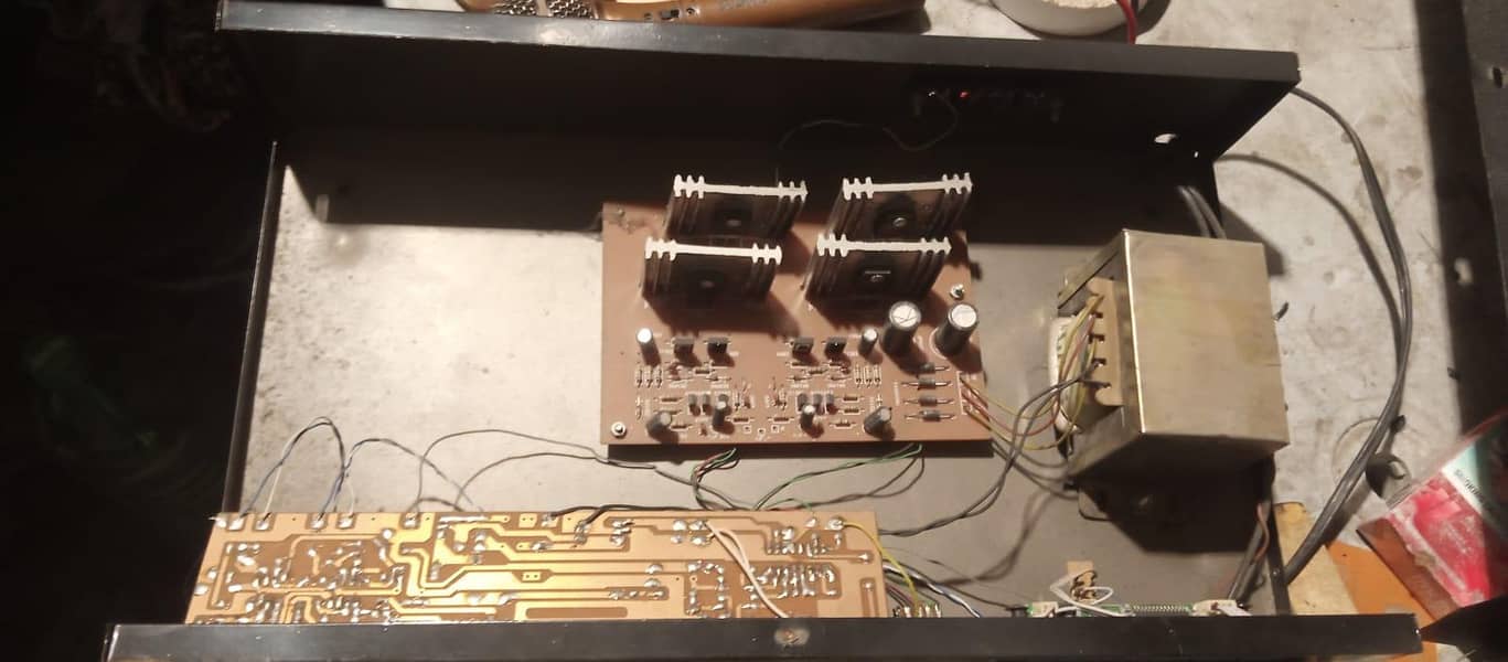 amplifier 2 2
