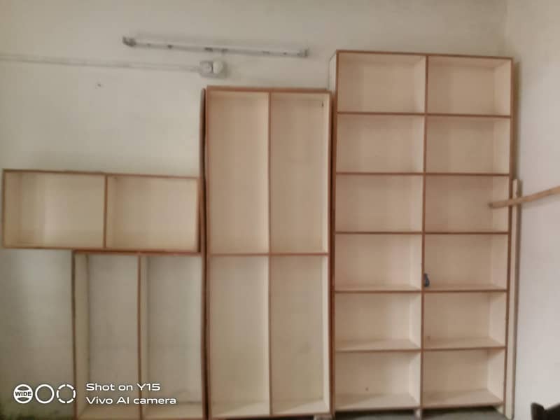 دکان کے لے الماریاں براۓ فروخت 1