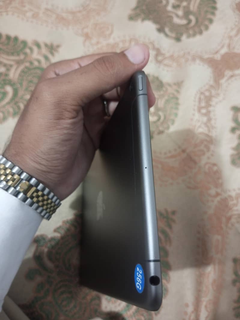 Ipad Mini 5 256GB Sim working 4