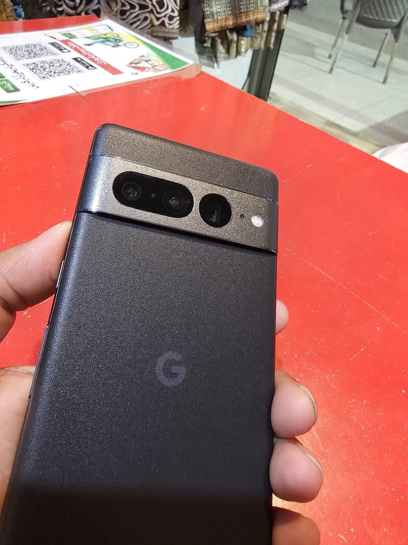 Google Pixel 7 Pro 8
