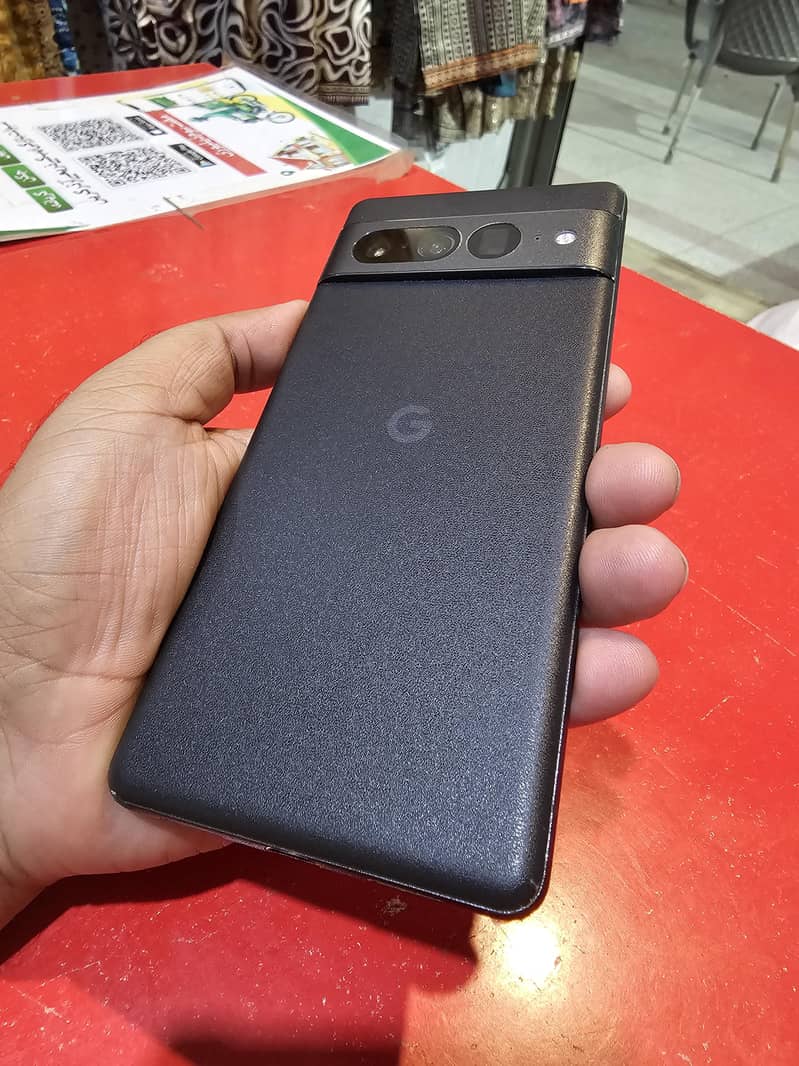 Google Pixel 7 Pro 9