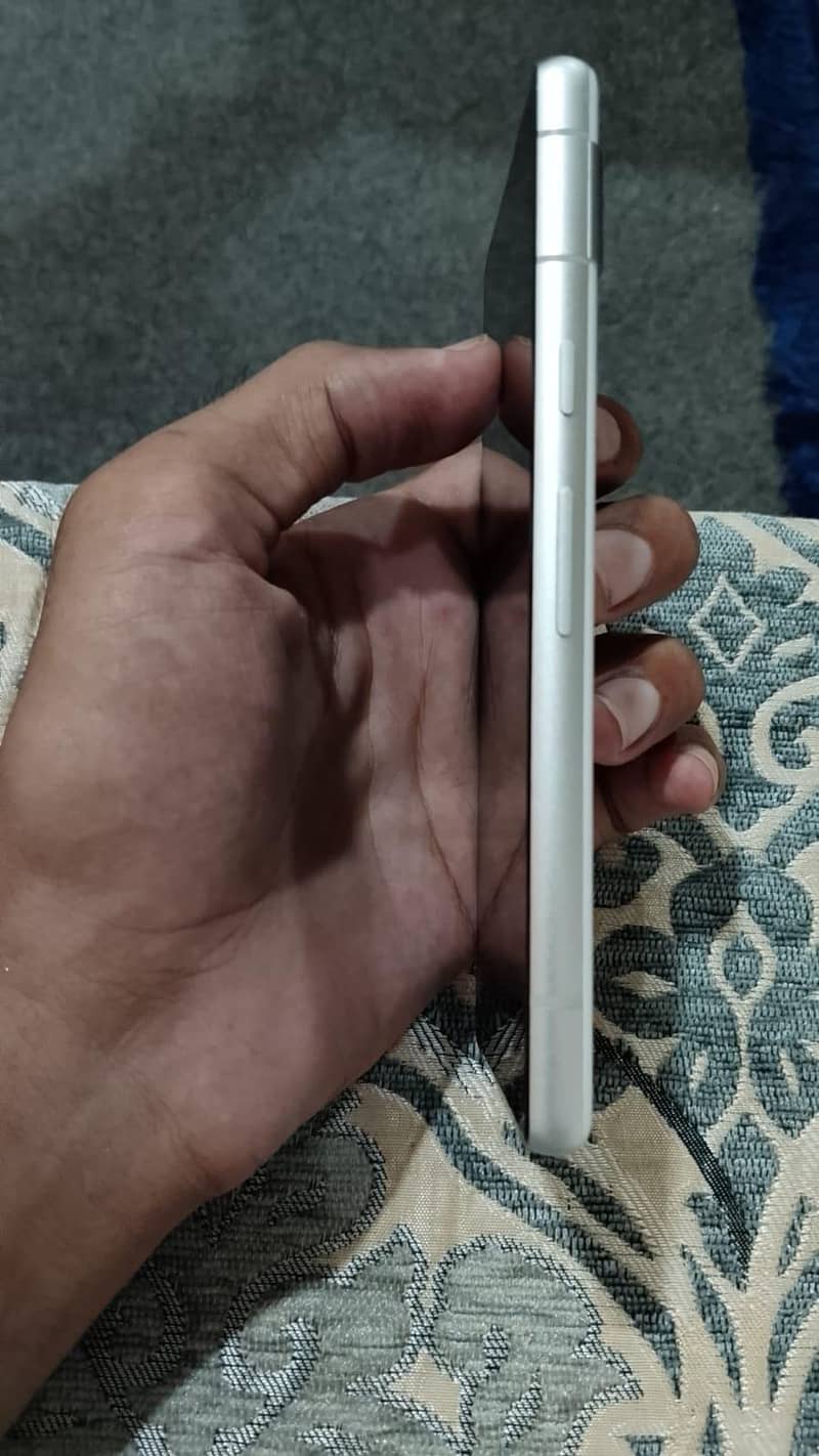 Google Pixel 7a 1