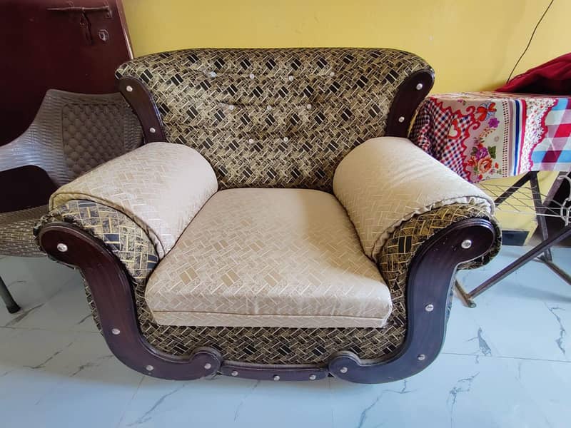 7 seaters sofa 2