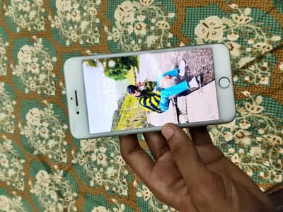 Apple iPhone 8 Plus